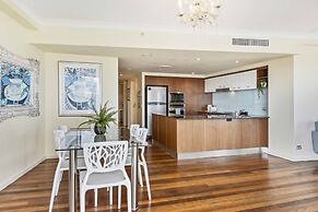 Holiday Holiday Chevron Renaissance