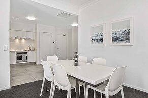 Holiday Holiday Chevron Renaissance