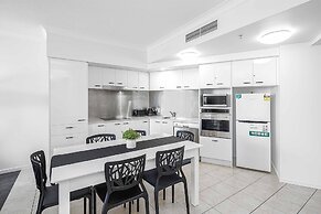 Holiday Holiday Chevron Renaissance