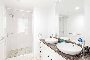 Holiday Holiday Chevron Renaissance