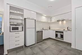 Holiday Holiday Chevron Renaissance