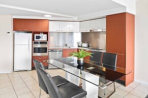 Holiday Holiday Chevron Renaissance