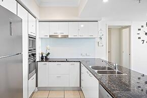 Holiday Holiday Chevron Renaissance