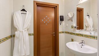 Sosnovy Bor Park-Hotel