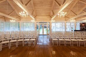 Sosnovy Bor Park-Hotel