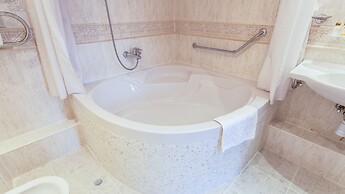 Sosnovy Bor Park-Hotel