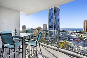 Holiday Holiday Circle On Cavill