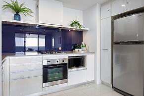 Holiday Holiday Circle On Cavill