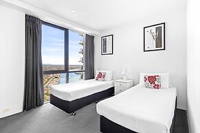 Holiday Holiday Circle On Cavill