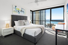 Holiday Holiday Circle On Cavill