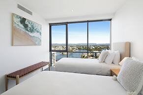 Holiday Holiday Circle On Cavill