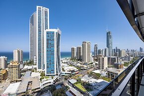 Holiday Holiday Circle On Cavill