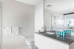 Holiday Holiday Circle On Cavill