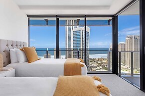 Holiday Holiday Circle On Cavill