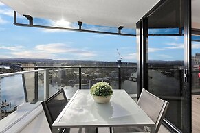 Holiday Holiday Circle On Cavill