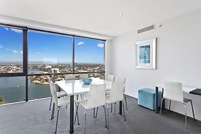 Holiday Holiday Circle On Cavill