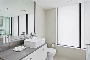 Holiday Holiday Circle On Cavill