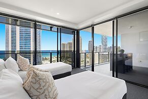 Holiday Holiday Circle On Cavill