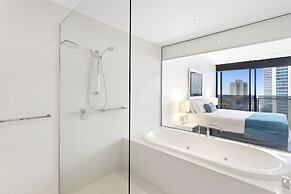 Holiday Holiday Circle On Cavill