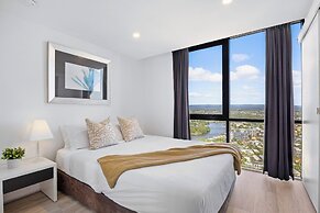 Holiday Holiday Circle On Cavill