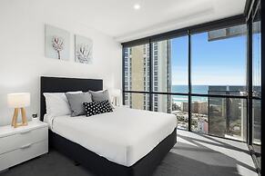 Holiday Holiday Circle On Cavill