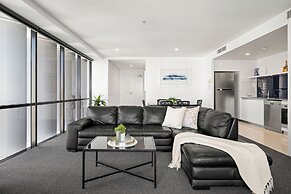 Holiday Holiday Circle On Cavill