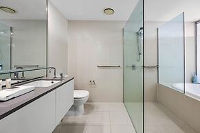 Holiday Holiday Circle On Cavill