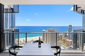 Holiday Holiday Circle On Cavill