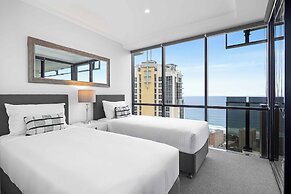 Holiday Holiday Circle On Cavill