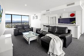 Holiday Holiday Circle On Cavill