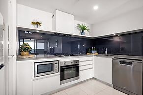 Holiday Holiday Circle On Cavill