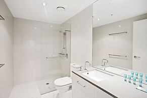 Holiday Holiday Circle On Cavill