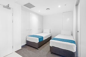 Holiday Holiday Circle On Cavill