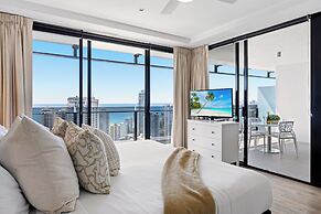 Holiday Holiday Circle On Cavill