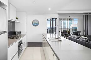 Holiday Holiday Circle On Cavill