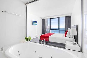 Holiday Holiday Circle On Cavill