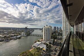 Holiday Holiday Circle On Cavill