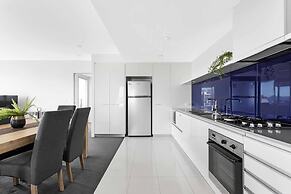 Holiday Holiday Circle On Cavill