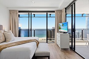 Holiday Holiday Circle On Cavill