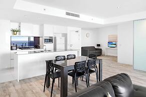 Holiday Holiday Circle On Cavill