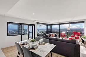 Holiday Holiday Circle On Cavill