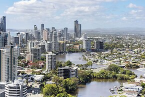 Holiday Holiday Circle On Cavill