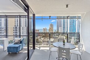 Holiday Holiday Circle On Cavill