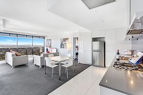 Holiday Holiday Circle On Cavill