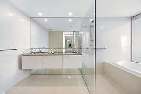 Holiday Holiday Circle On Cavill