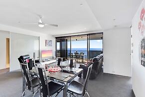 Holiday Holiday Circle On Cavill