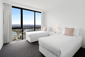 Holiday Holiday Circle On Cavill