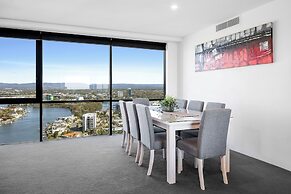 Holiday Holiday Circle On Cavill