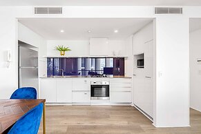 Holiday Holiday Circle On Cavill