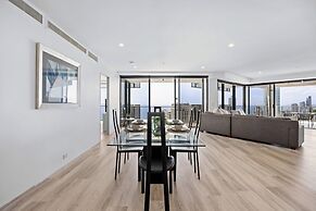 Holiday Holiday Circle On Cavill